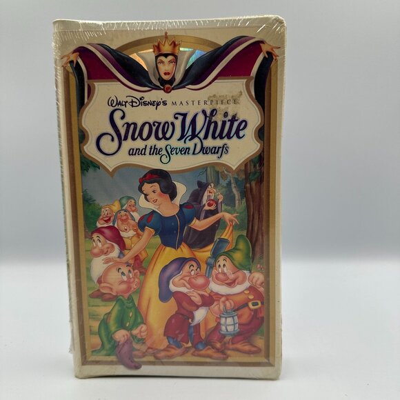 Walt Disneys Masterpiece Snow White And The Seven Dwarfs VHS New Sealed Classic - Picture 1 of 2